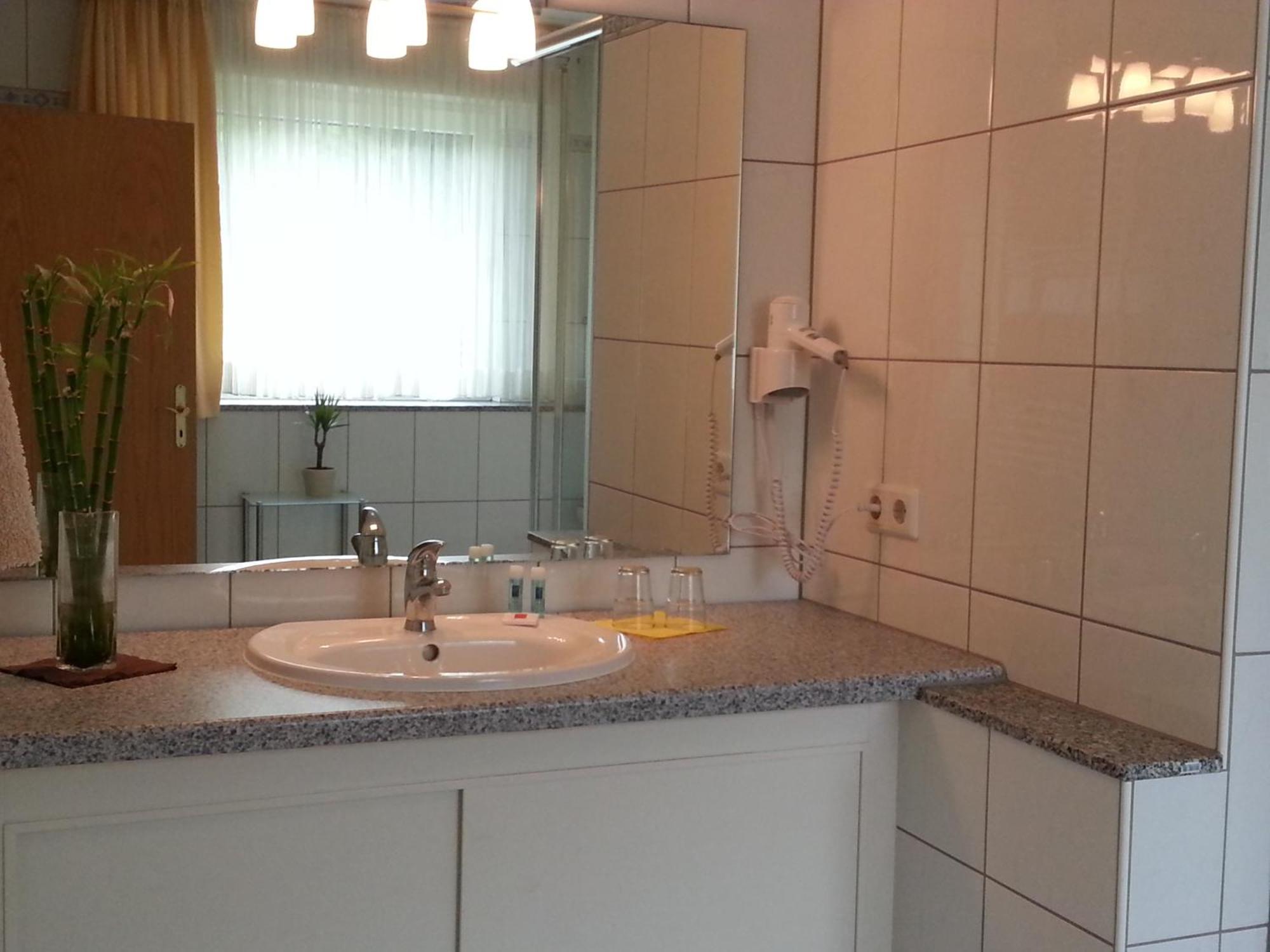 Apartmenthaus Sonnen Дюссельдорф Номер фото
